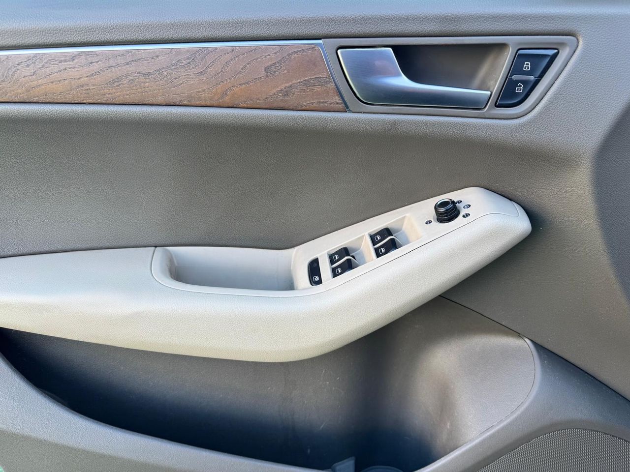 Audi Q5 2.0 TDI 143 CV quattro DPF Advance - Foto 20