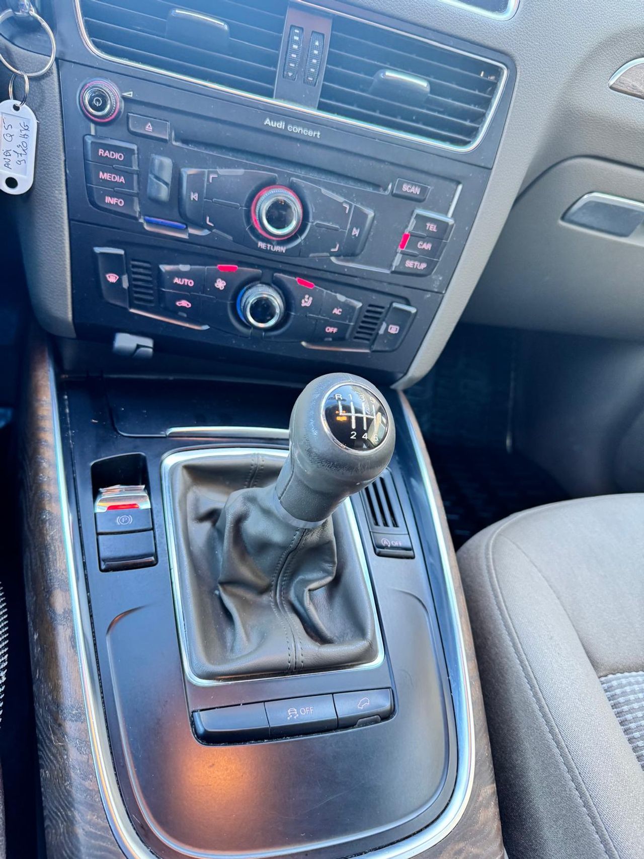 Audi Q5 2.0 TDI 143 CV quattro DPF Advance - Foto 17