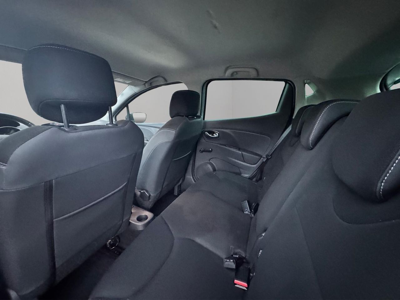 Renault Clio Limited dCi 66 kW (90 CV) - Foto 22