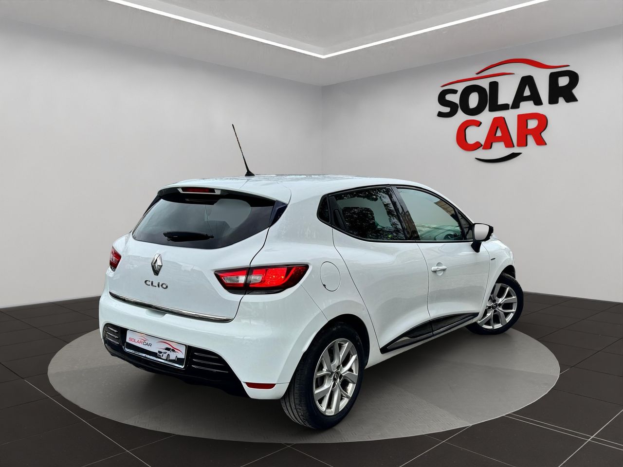 Renault Clio Limited dCi 66 kW (90 CV) - Foto 24
