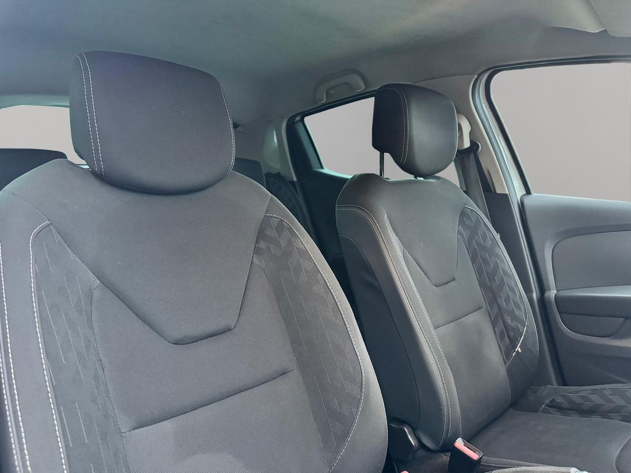 Renault Clio Limited dCi 66 kW (90 CV) - Foto 12