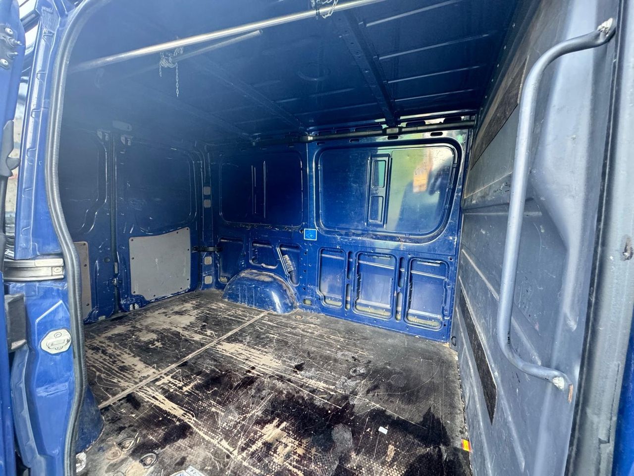 Volkswagen Crafter PRO Kombi 2.0TDI 163cv BMT 35 Medio - Foto 16