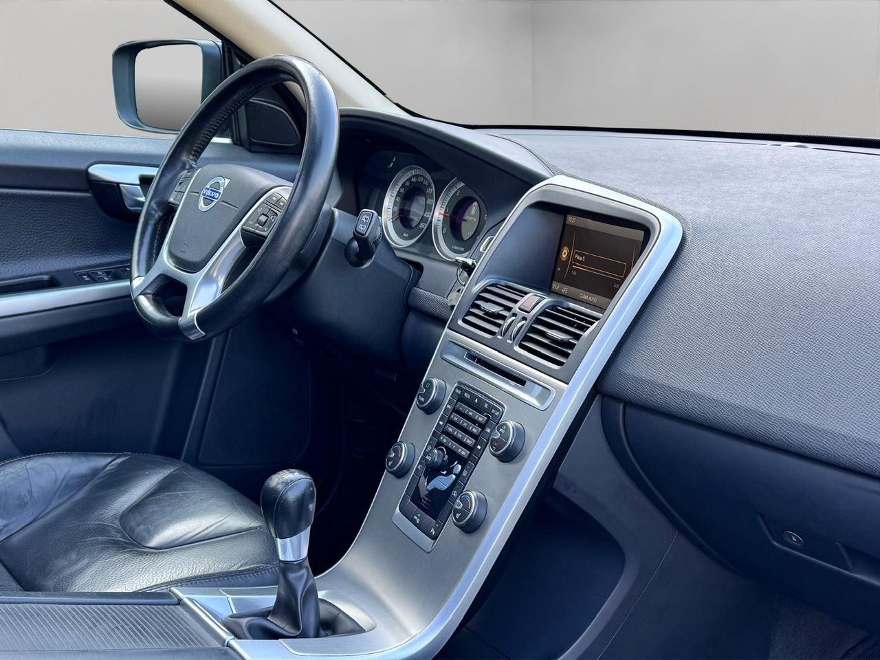 Volvo XC60 Kinetic DRIVe - Foto 10