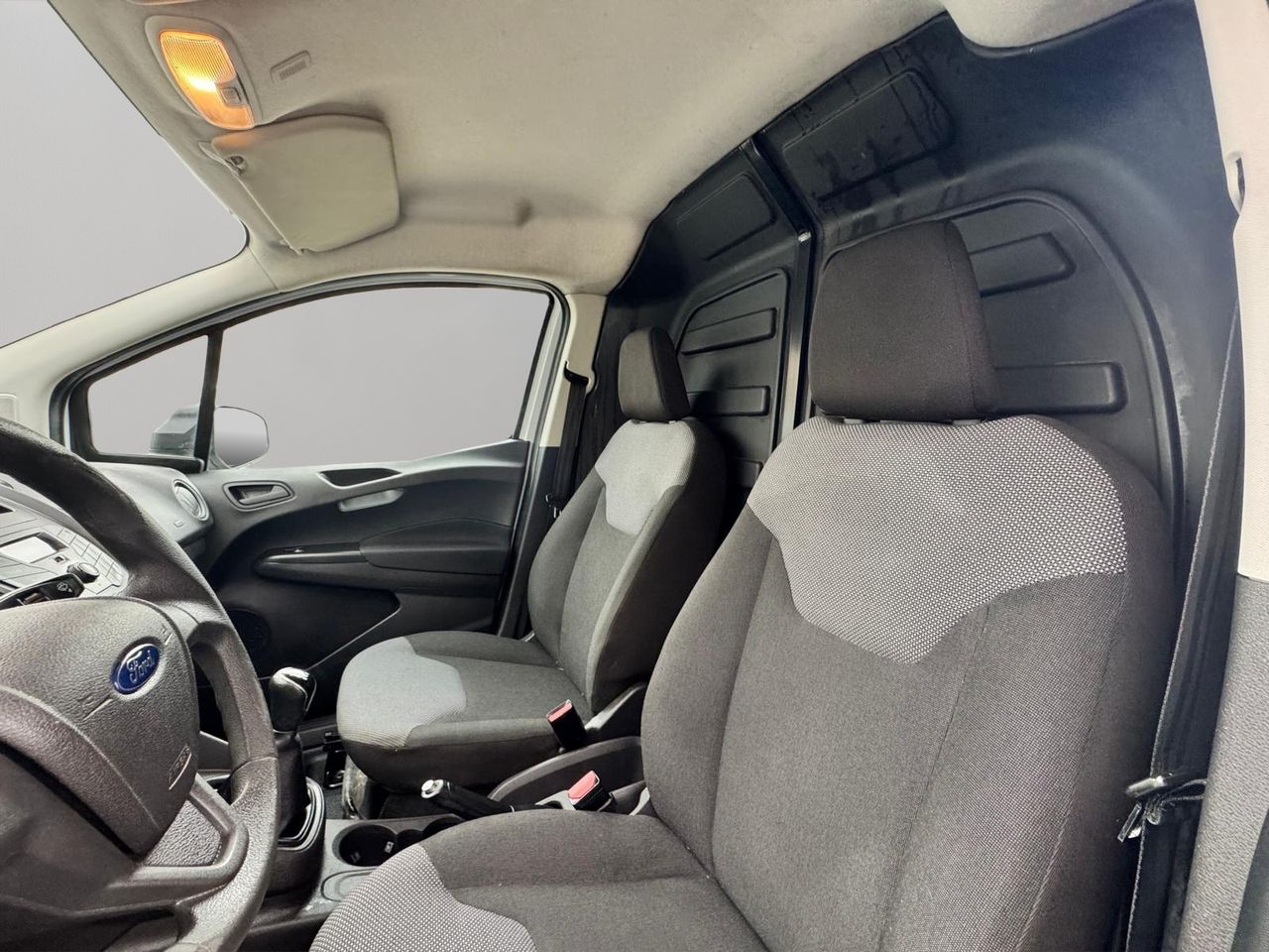 Ford Transit Courier Van 1.5 TDCi 71kW Ambiente - Foto 9