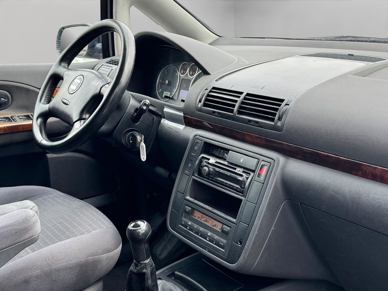 Seat Alhambra 1.9 TDi 115 CV Reference - Foto 10