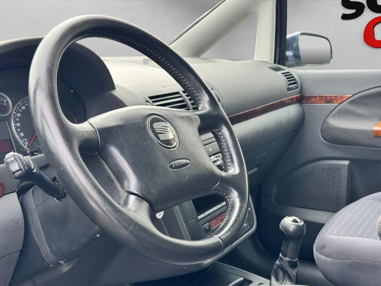 Seat Alhambra 1.9 TDi 115 CV Reference - Foto 7