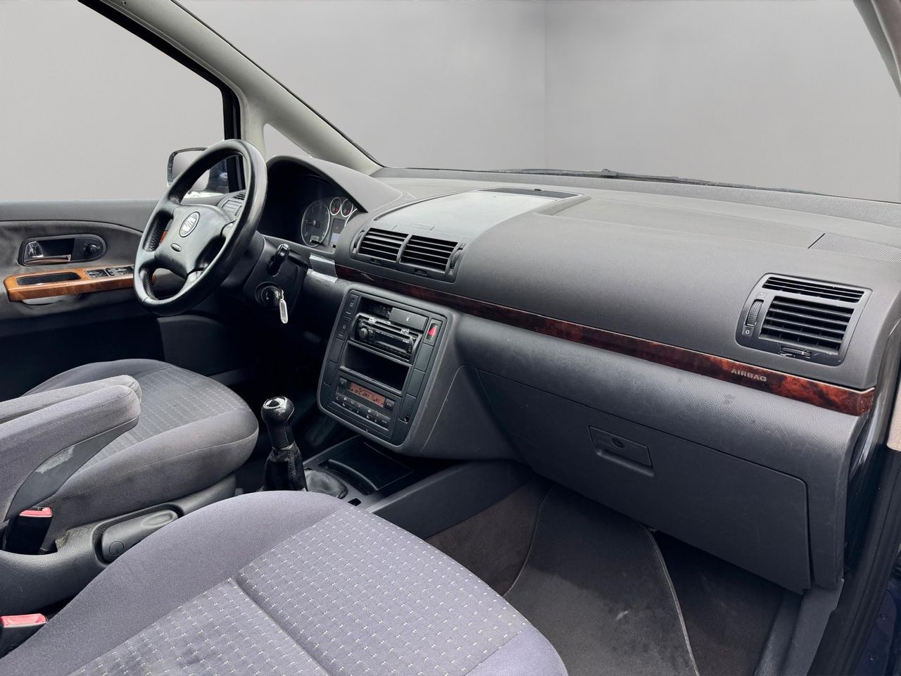 Seat Alhambra 1.9 TDi 115 CV Reference - Foto 11