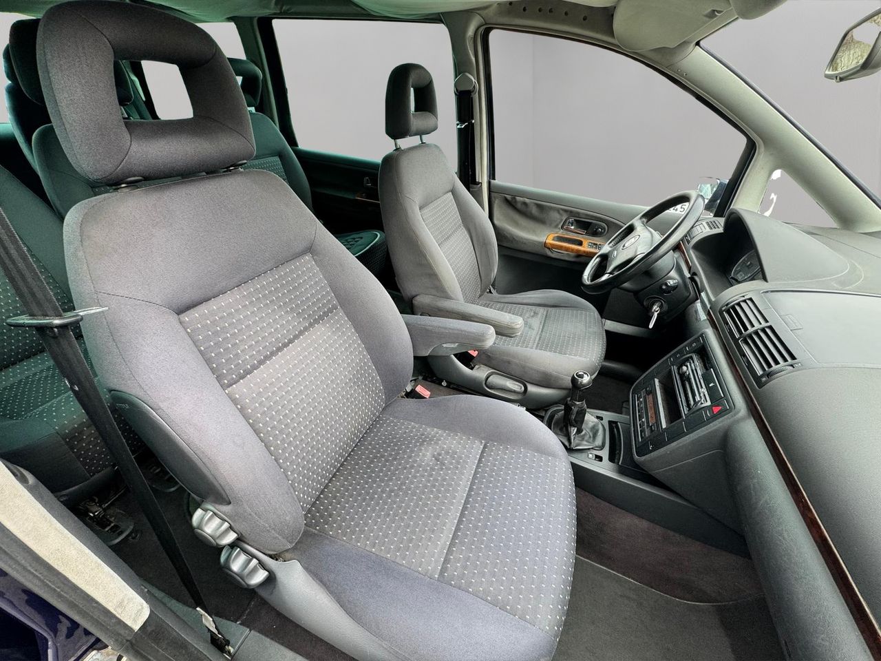 Seat Alhambra 1.9 TDi 115 CV Reference - Foto 12