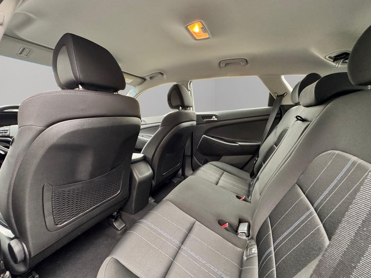 Hyundai Tucson 1.7 CRDi 85 kW (115 CV) 4x2 BlueDrive Kosmo - Foto 24