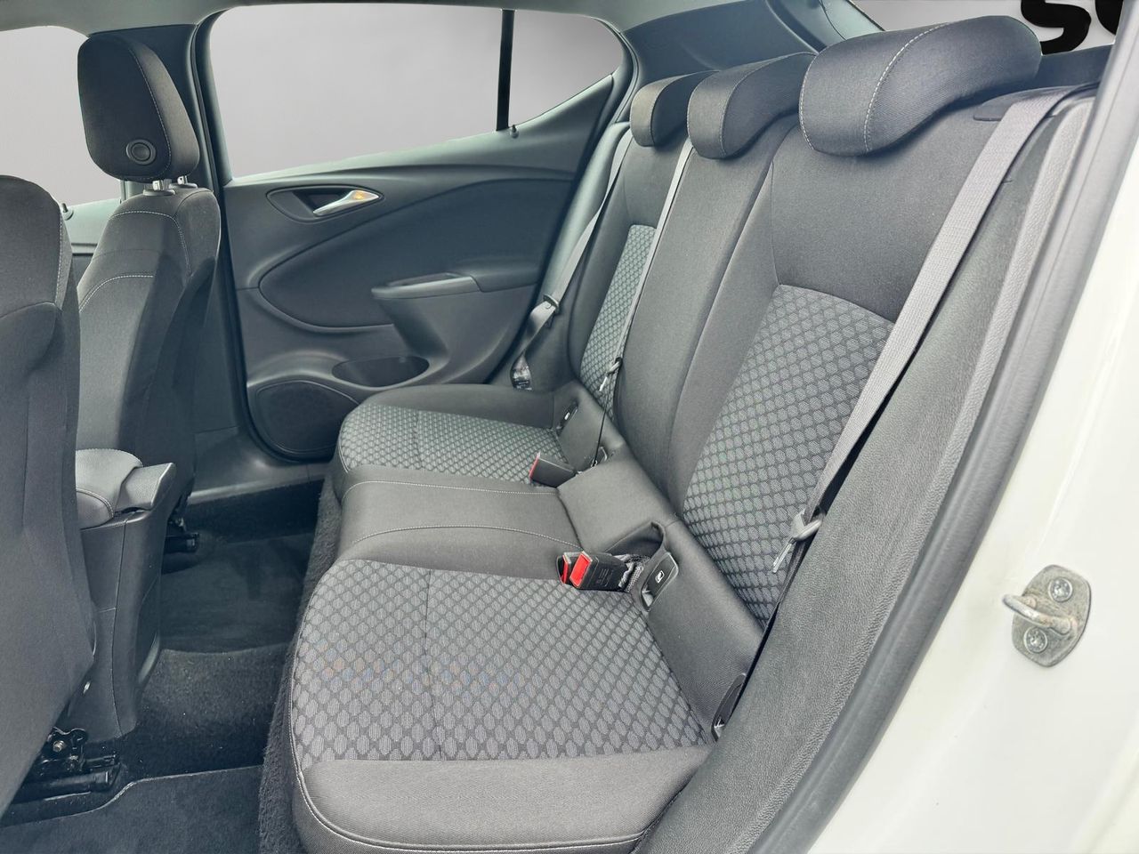 Opel Astra 5p 120 Aniversario 1.6 CDTI 81 kW (110 CV) Start/Stop - Foto 24