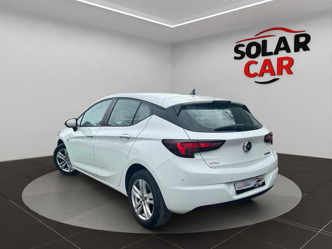 Opel Astra 5p 120 Aniversario 1.6 CDTI 81 kW (110 CV) Start/Stop - Foto 26