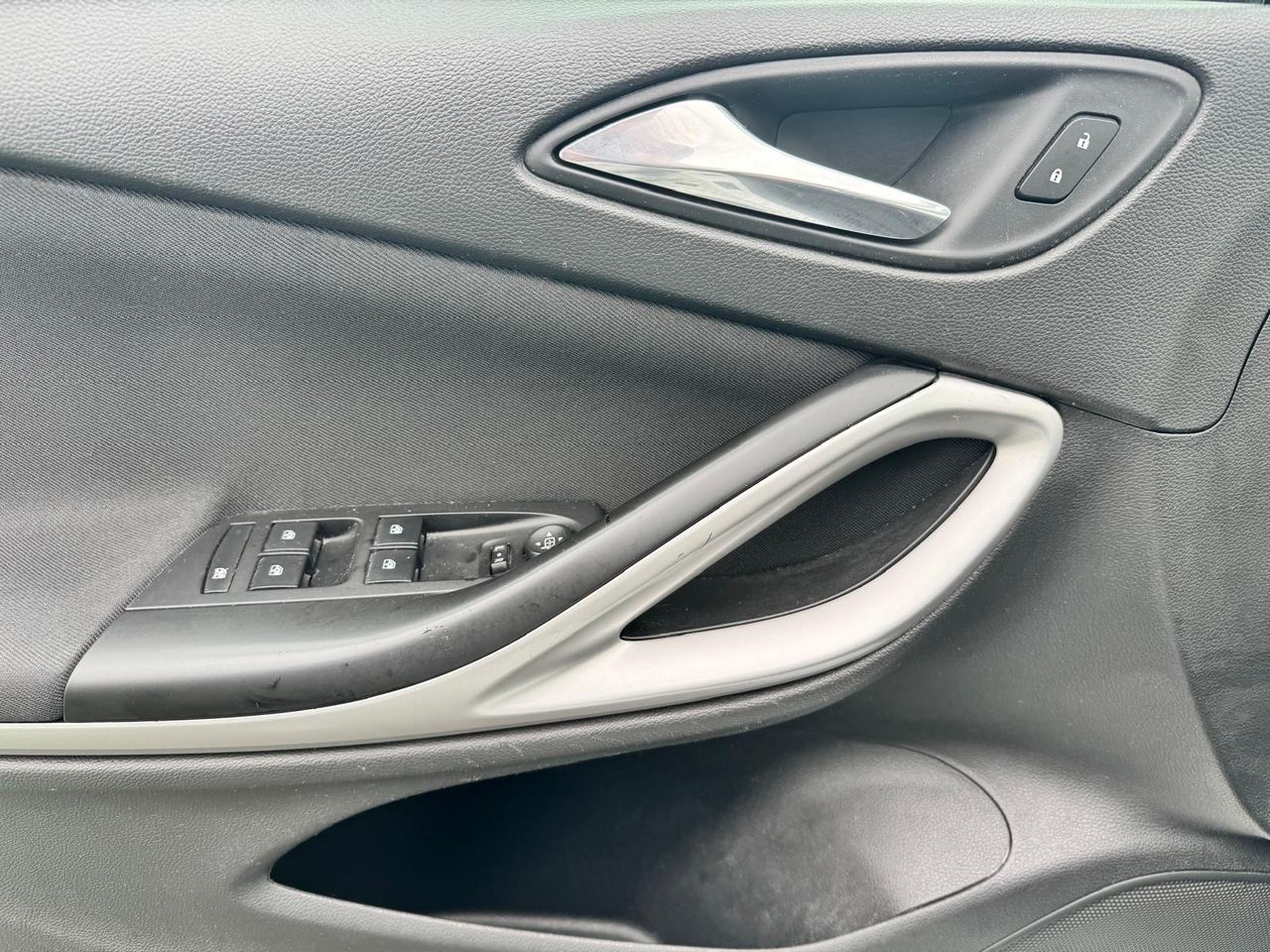 Opel Astra 5p 120 Aniversario 1.6 CDTI 81 kW (110 CV) Start/Stop - Foto 19