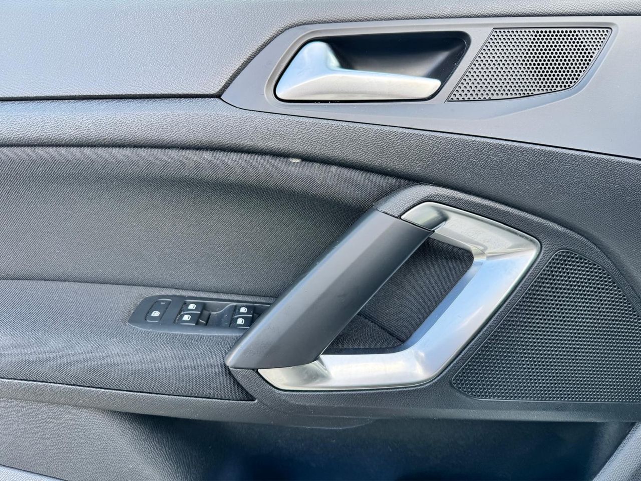 Peugeot 308 5p Style 1.6 BlueHDi 100 - Foto 21