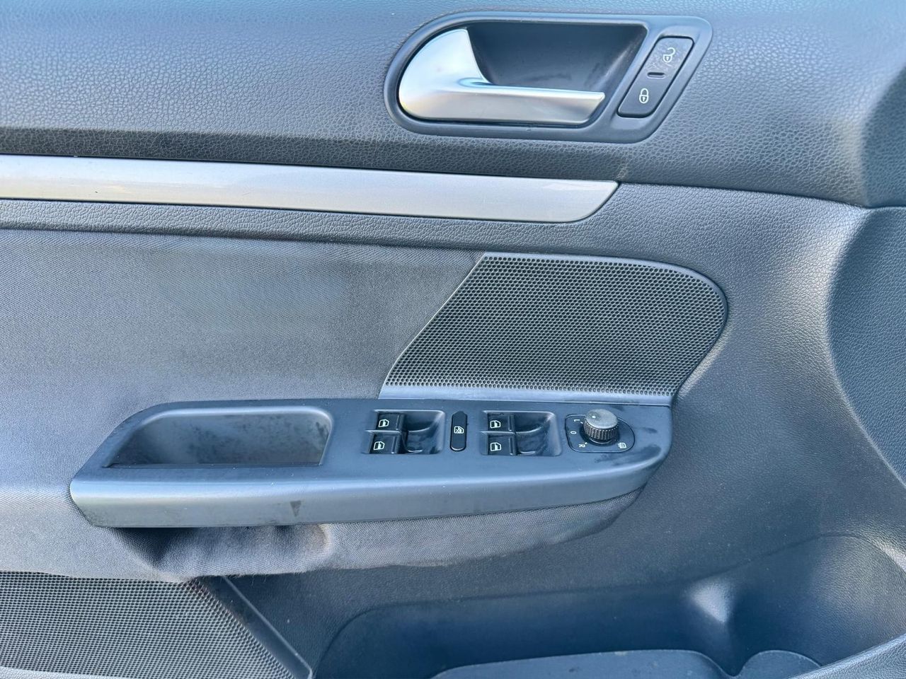 Volkswagen Golf Variant Advance 1.6 TDI 105 CV DPF - Foto 17