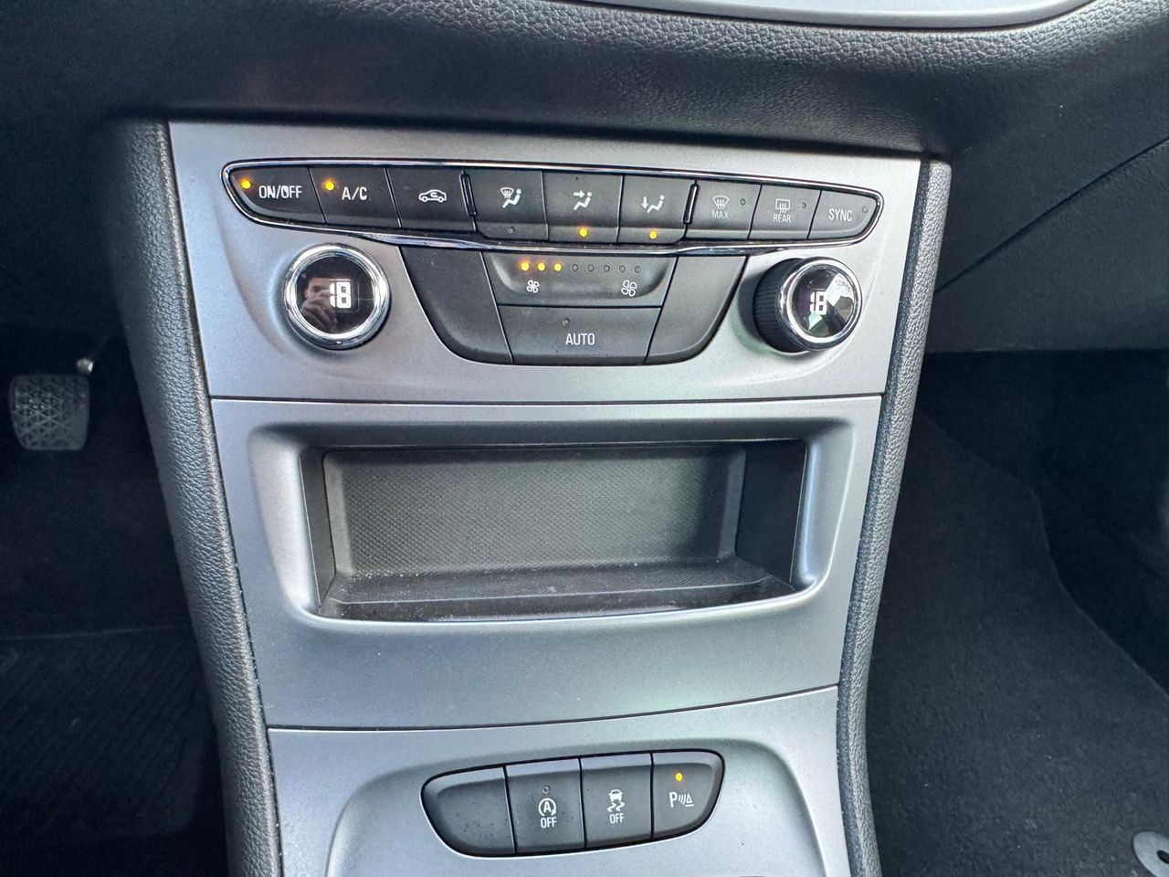 Opel Astra 5p Selective 1.6 CDTI 81 kW (110 CV) Start/Stop - Foto 17