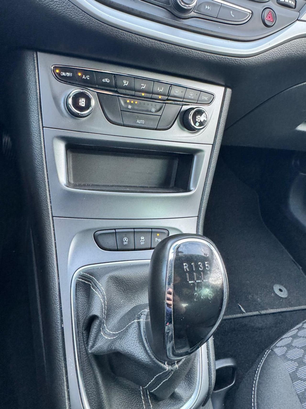 Opel Astra 5p Selective 1.6 CDTI 81 kW (110 CV) Start/Stop - Foto 18