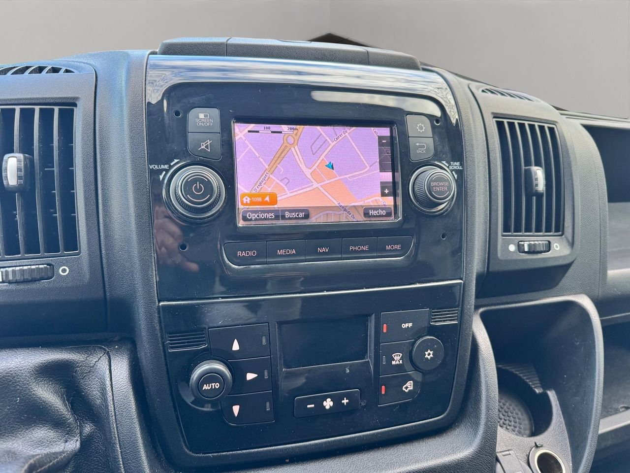 Citroën Jumper BlueHDi 103KW 140CV Furgon 35L2H2 - Foto 17