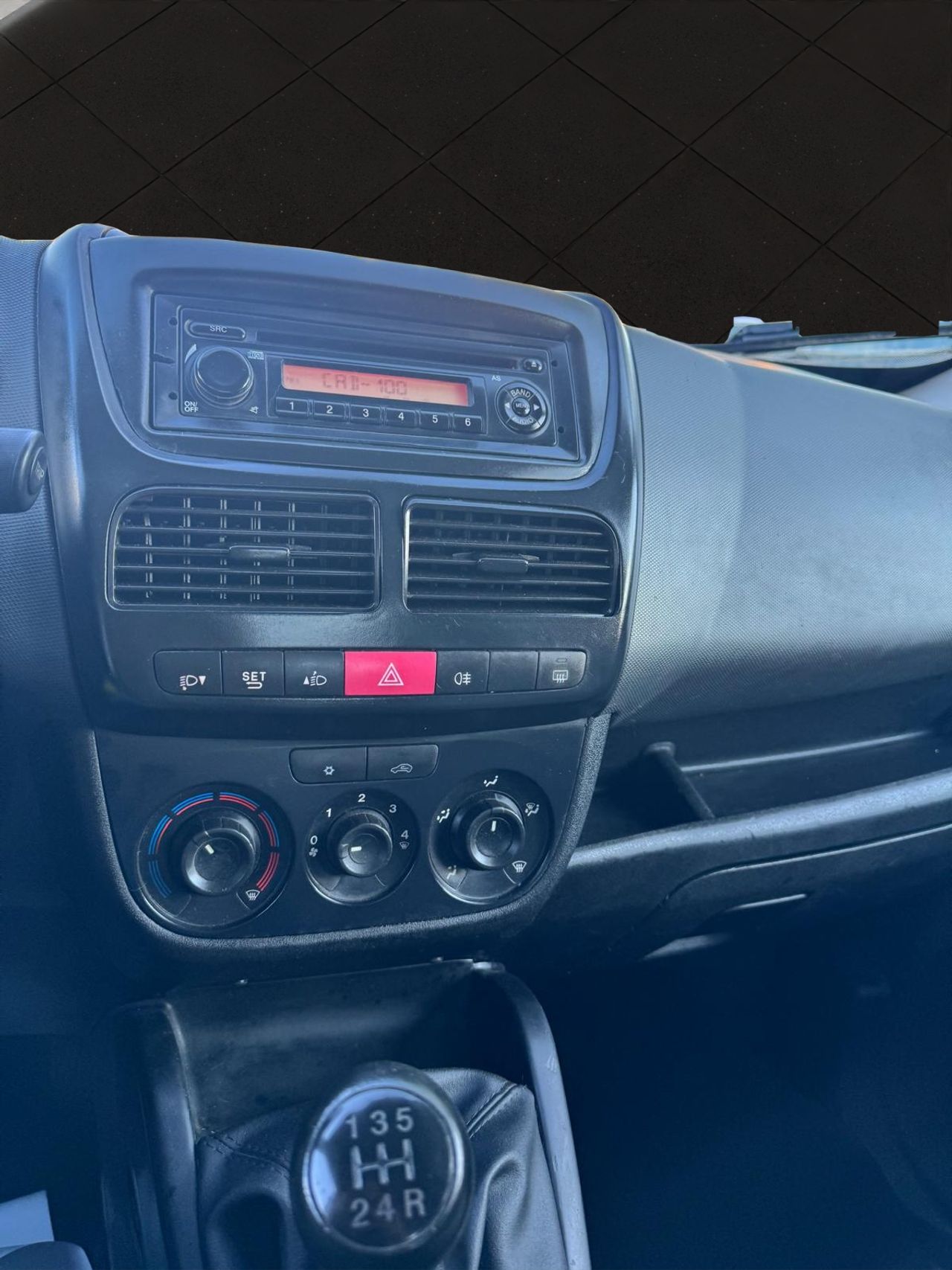 Fiat Doblò Dobló Panorama Active 1.3 Multijet 90 - Foto 14