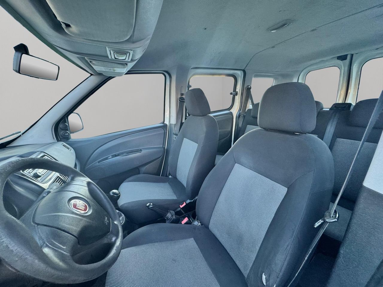 Fiat Doblò Dobló Panorama Active 1.3 Multijet 90 - Foto 9