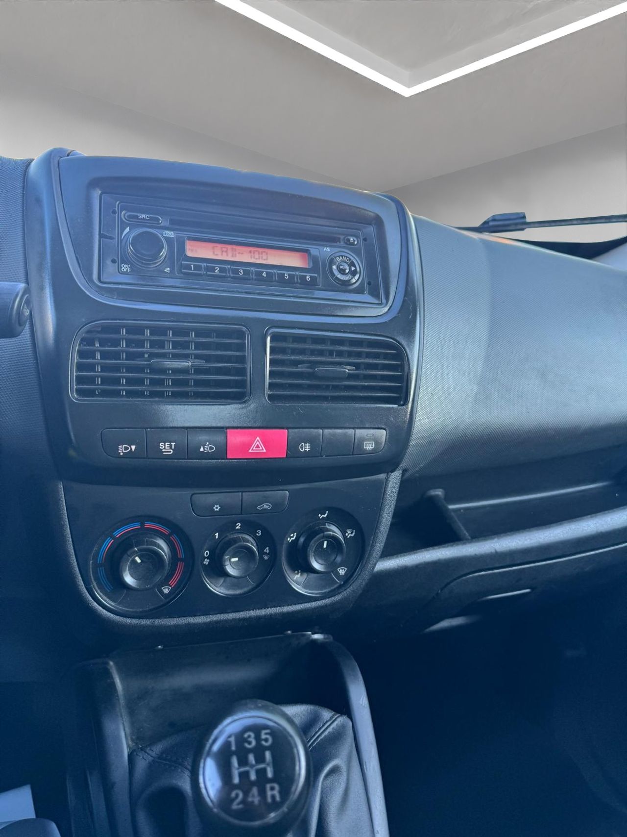 Fiat Doblò Dobló Panorama Active 1.3 Multijet 90 - Foto 13