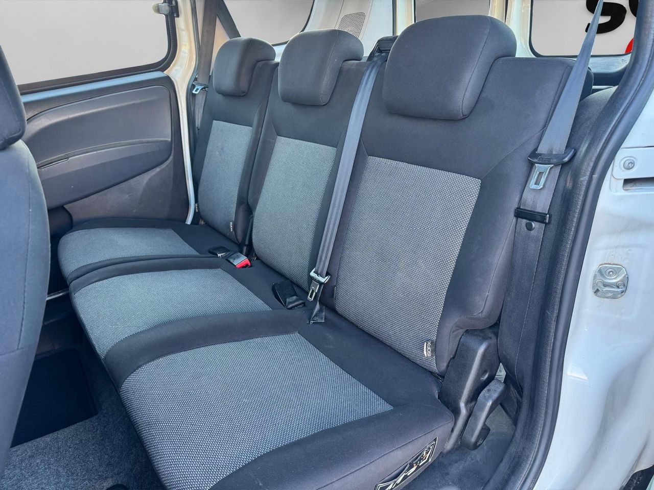 Fiat Doblò Dobló Panorama Active 1.3 Multijet 90 - Foto 21
