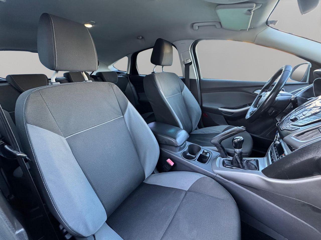 Ford Focus Berlina Trend 1.0 EcoBoost  Auto-Start-Stop 100 CV - Foto 12