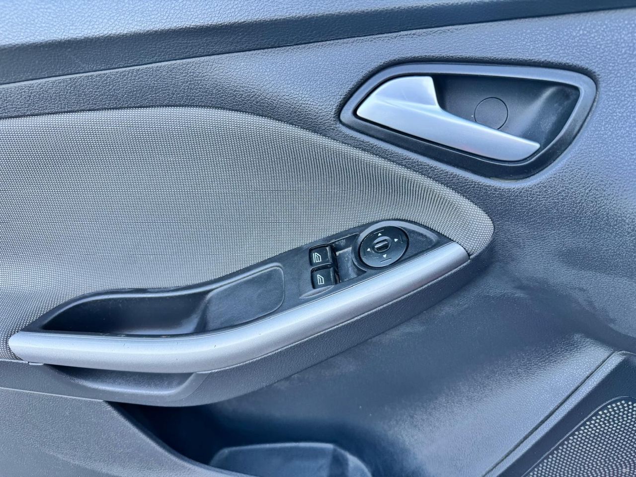 Ford Focus Berlina Trend 1.0 EcoBoost  Auto-Start-Stop 100 CV - Foto 17