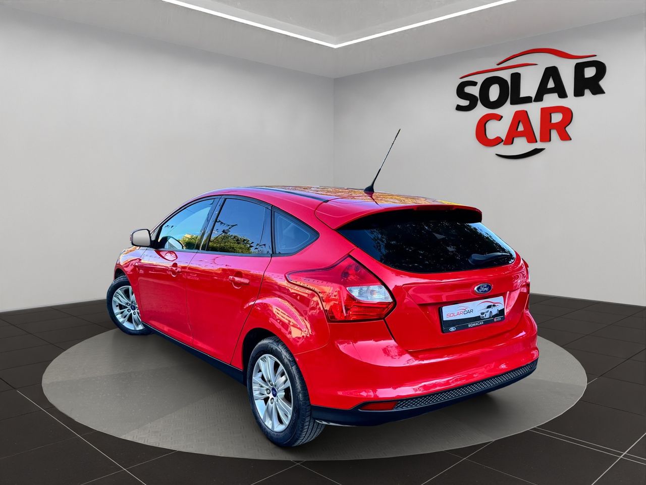 Ford Focus Berlina Trend 1.0 EcoBoost  Auto-Start-Stop 100 CV - Foto 24