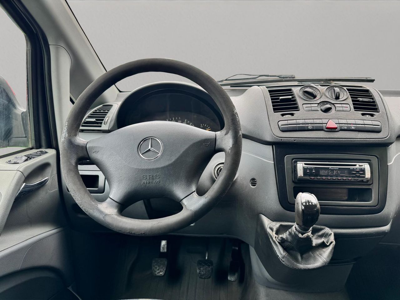 Mercedes Vito 111 CDI Combi Larga - Foto 16