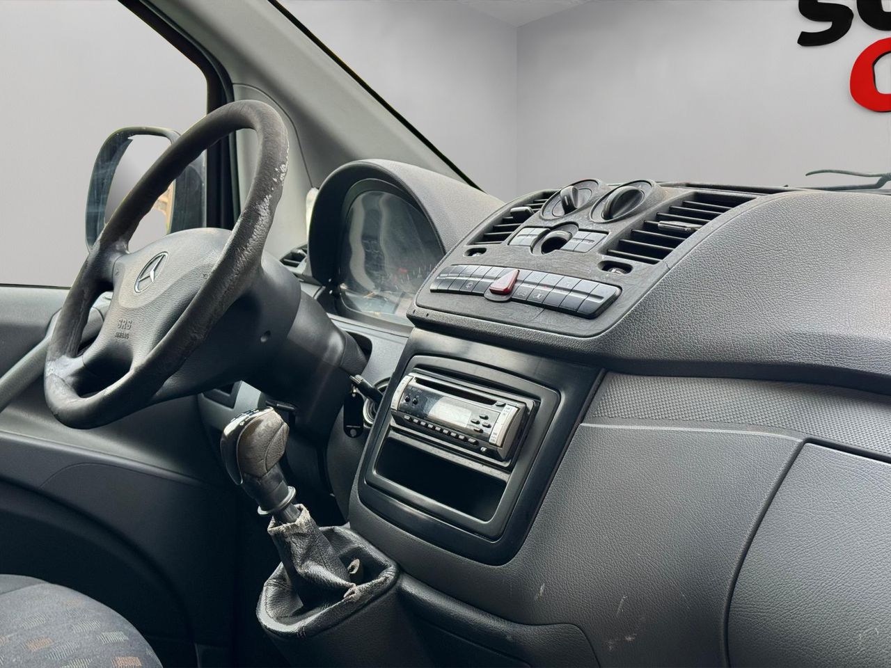 Mercedes Vito 111 CDI Combi Larga - Foto 10