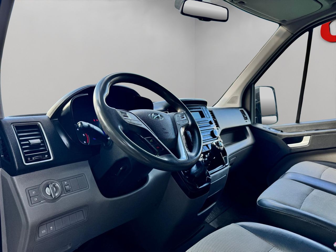 Hyundai H350 2.5 CRDi 110kW 150CV 6.2m Essence - Foto 8