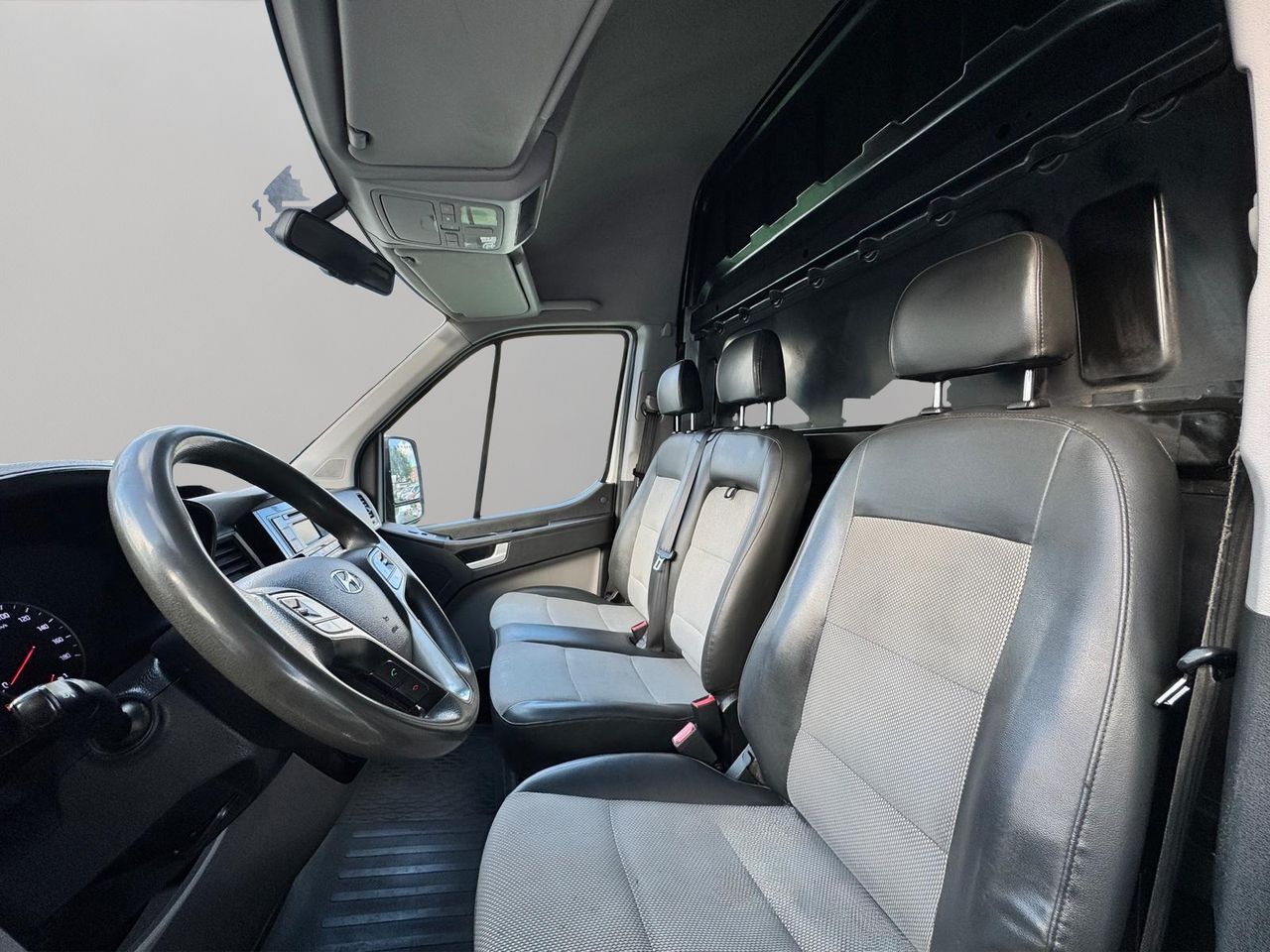 Hyundai H350 2.5 CRDi 110kW 150CV 6.2m Essence - Foto 9