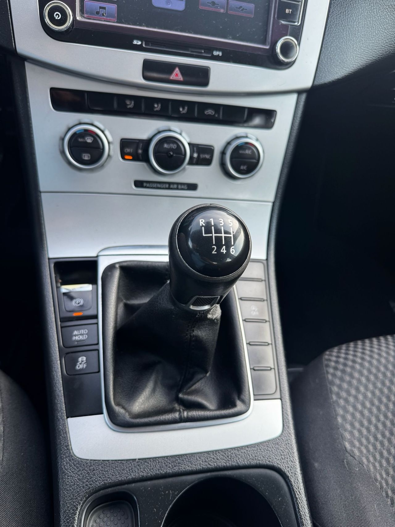 Volkswagen Passat Advance 1.6 TDI 105 CV BlueMotion Technology - Foto 19