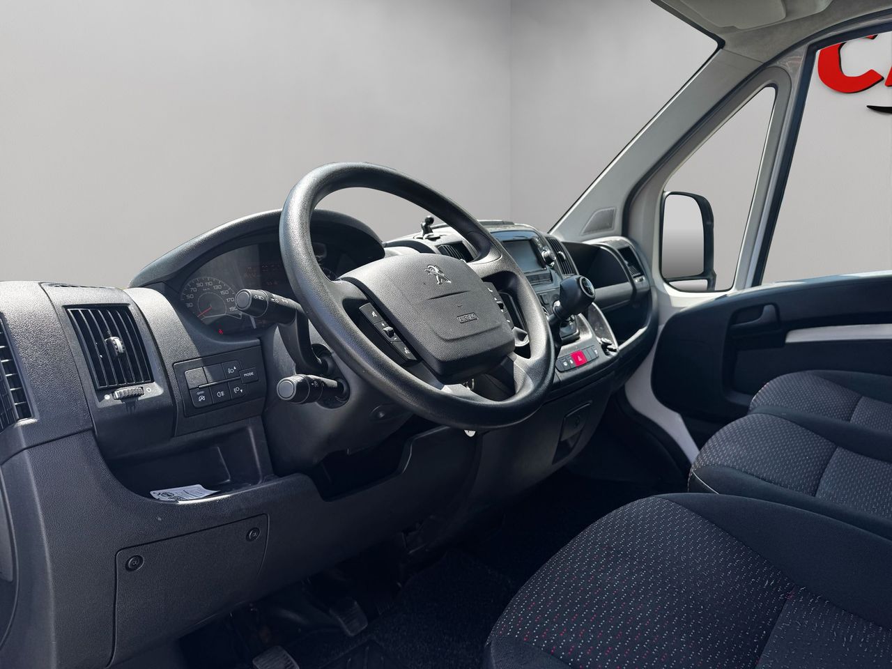 Peugeot Boxer 333 L2 H2 BHDI 103kW 140CV SS 6 V. M - Foto 8