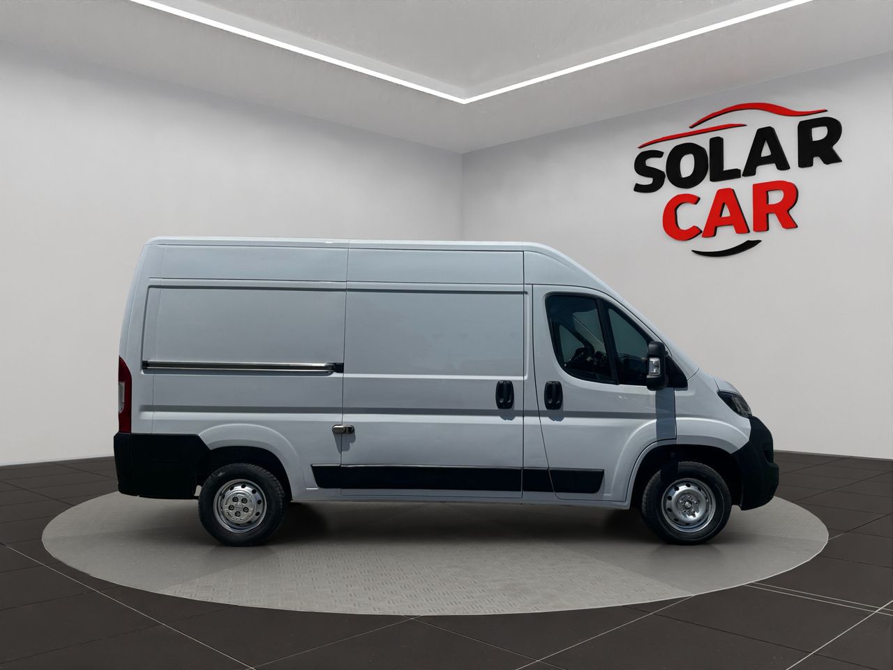 Peugeot Boxer 333 L2 H2 BHDI 103kW 140CV SS 6 V. M - Foto 5