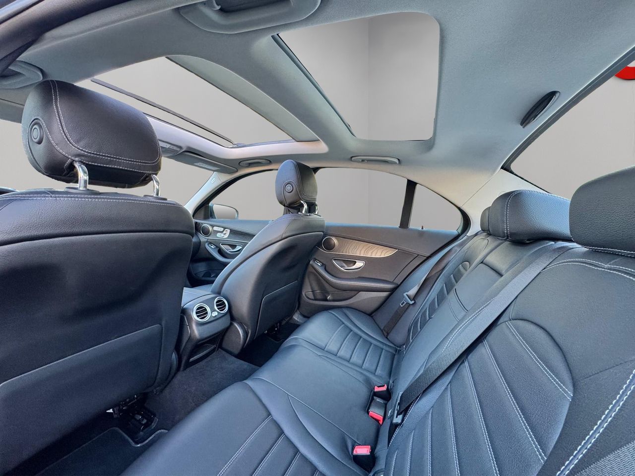 Mercedes Clase C C 350 e - Foto 29