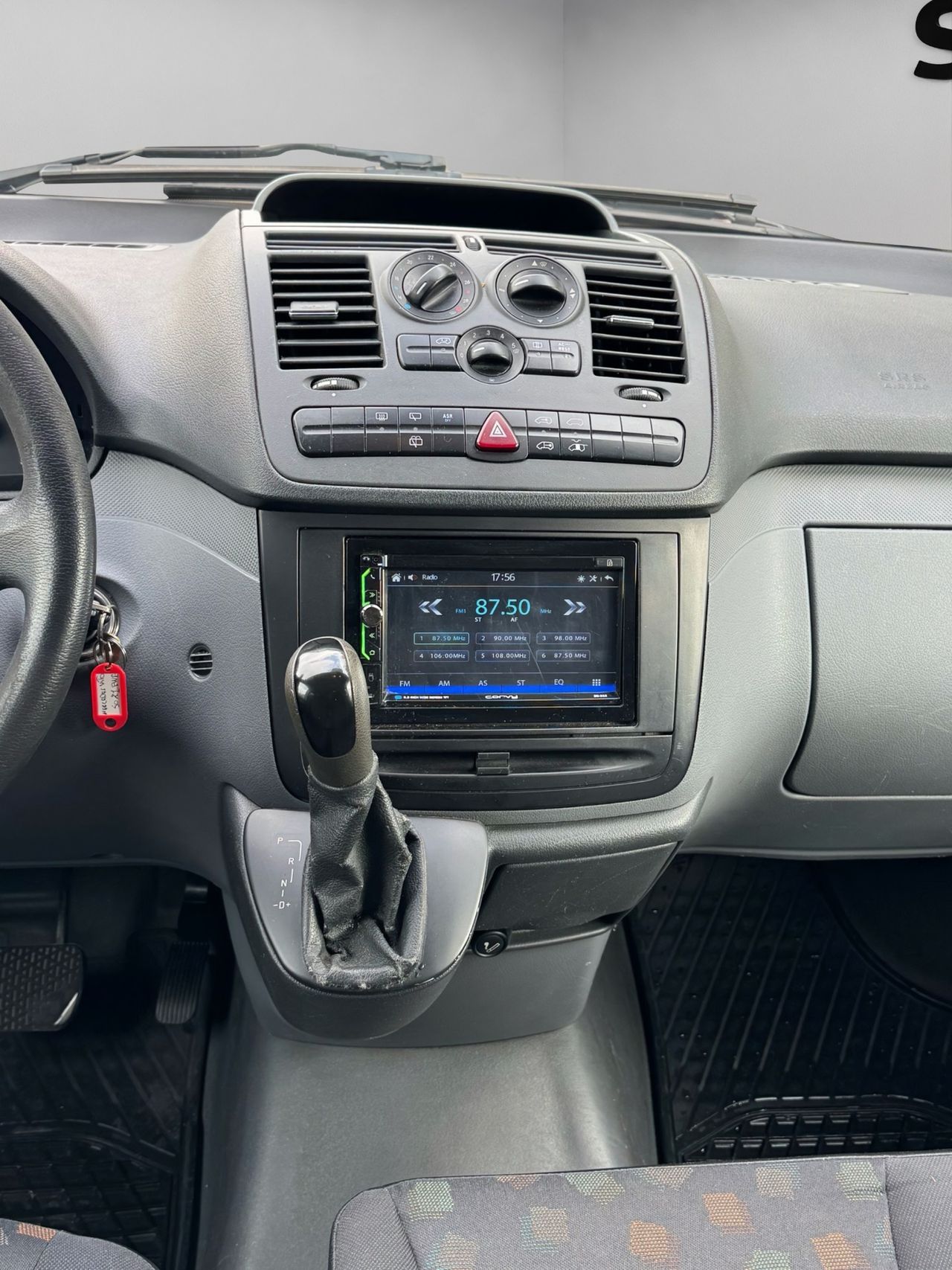 Mercedes Vito 115 CDI Combi Larga - Foto 13