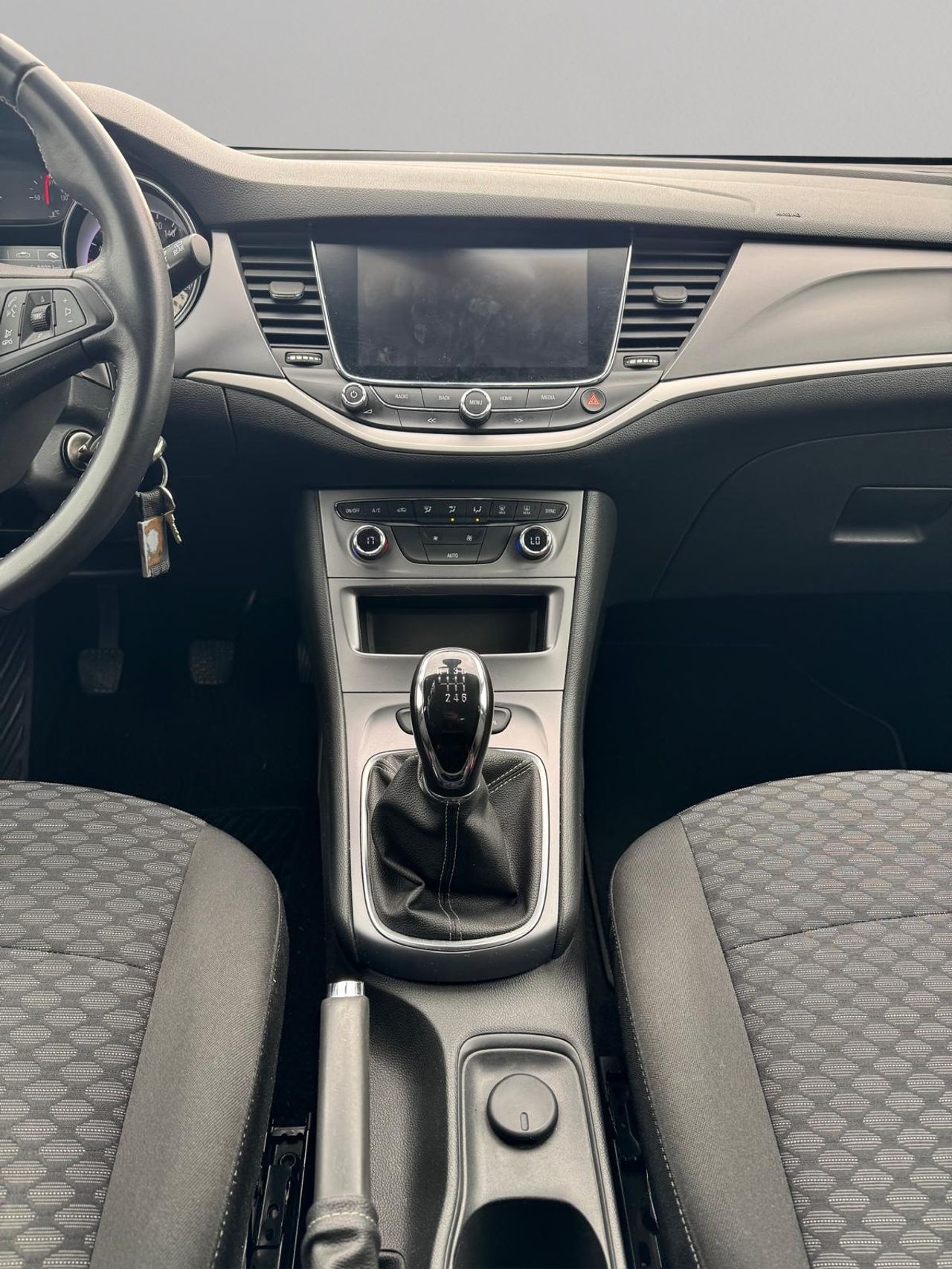 Opel Astra 5p 120 Aniversario 1.6 CDTI 81 kW (110 CV) Start/Stop - Foto 19