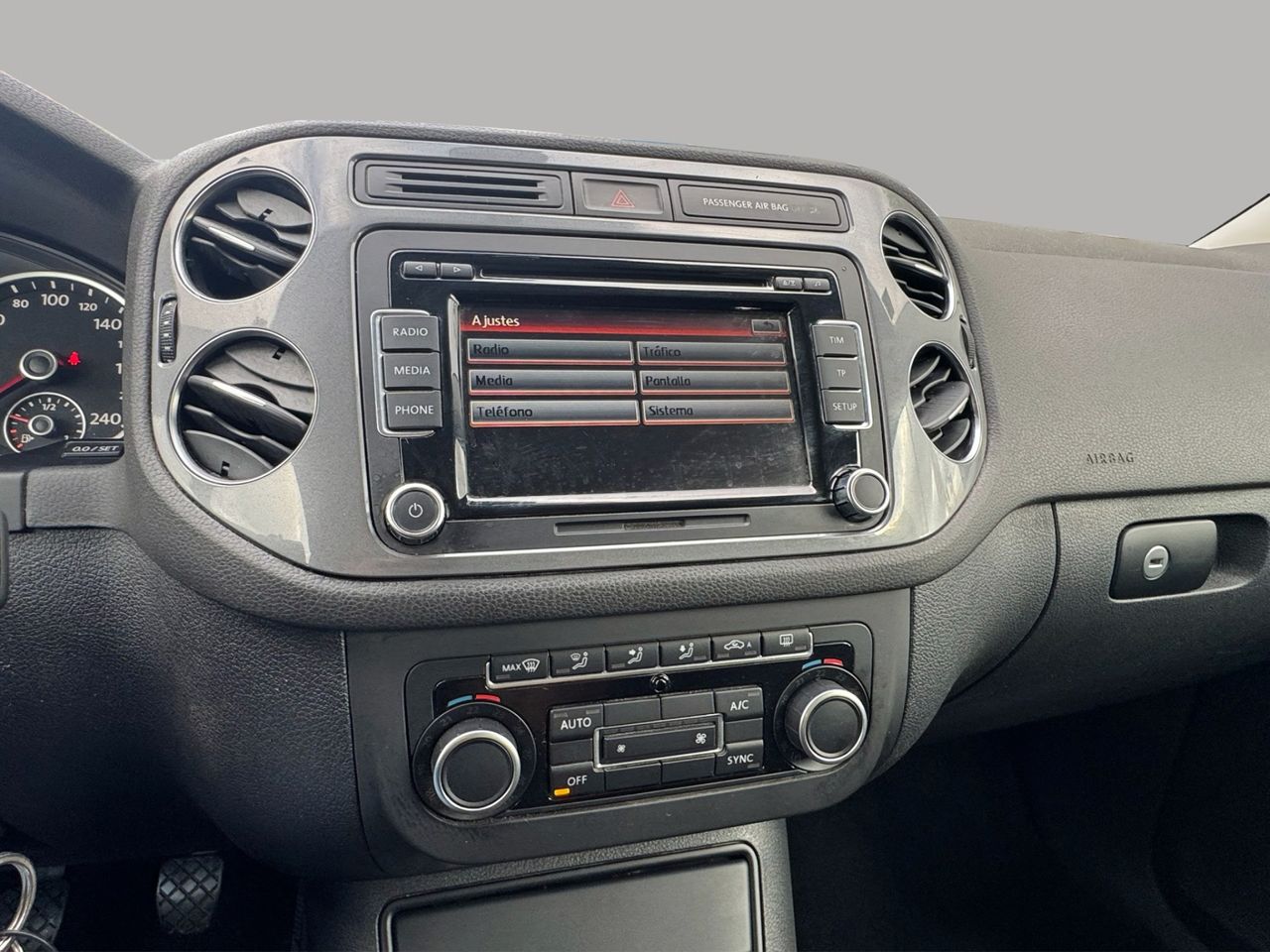 Volkswagen Tiguan Tiguan Advance 2.0 TDI 140 CV BlueMotion Technology 4x2 - Foto 15