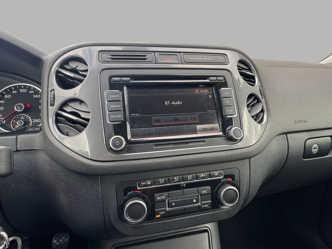 Volkswagen Tiguan Tiguan Advance 2.0 TDI 140 CV BlueMotion Technology 4x2 - Foto 14