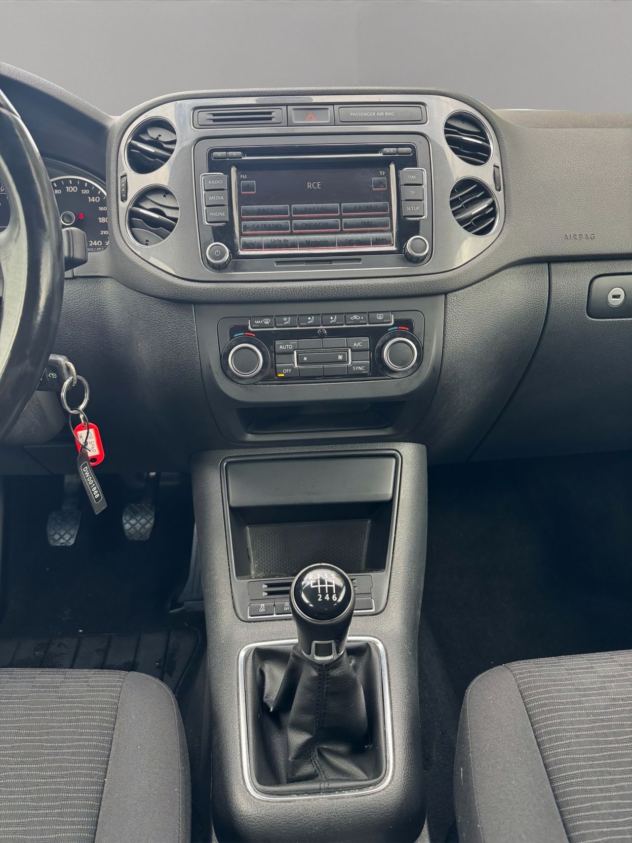 Volkswagen Tiguan Tiguan Advance 2.0 TDI 140 CV BlueMotion Technology 4x2 - Foto 19