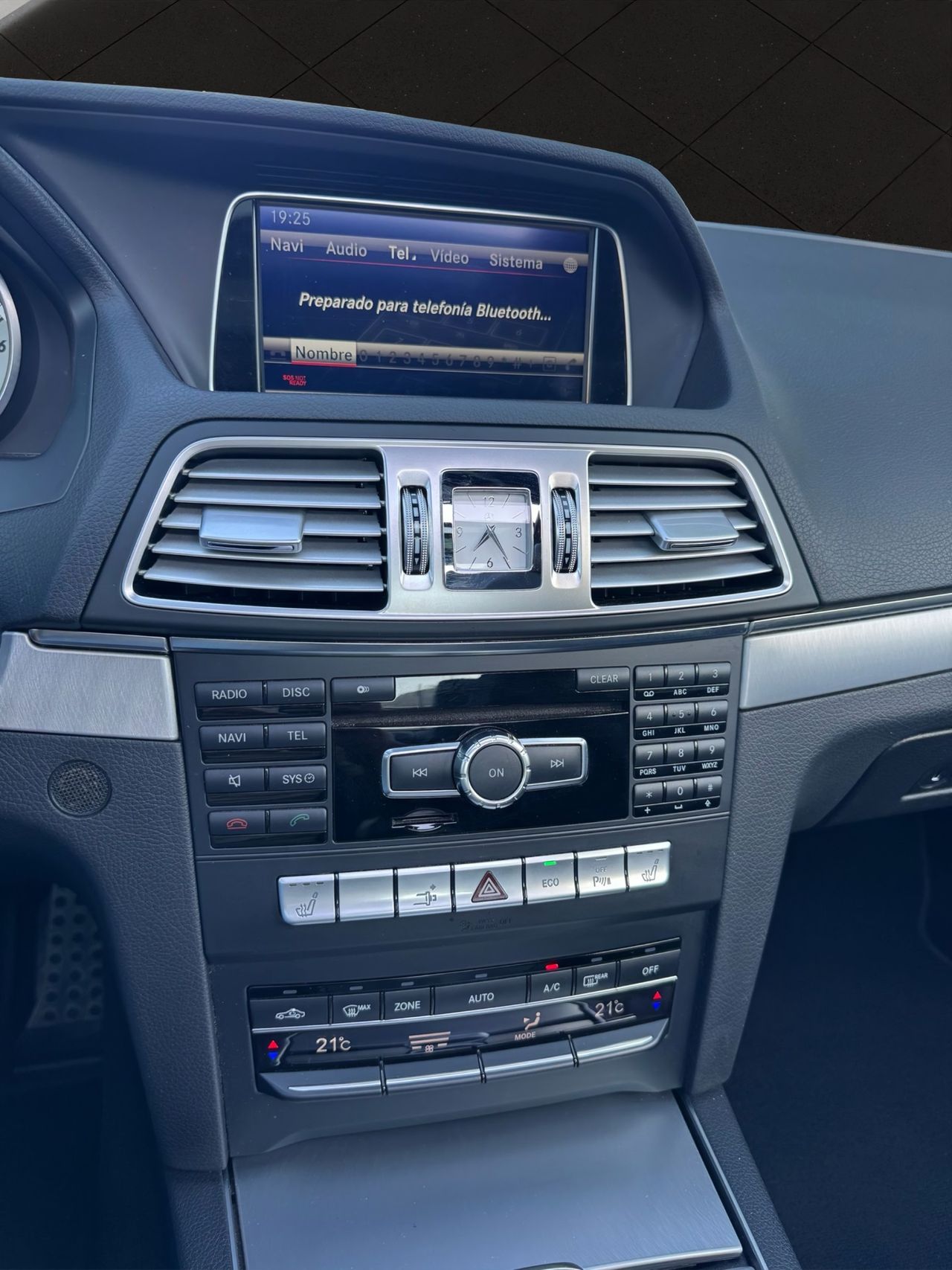 Mercedes Clase E E 250 Coupé - Foto 17