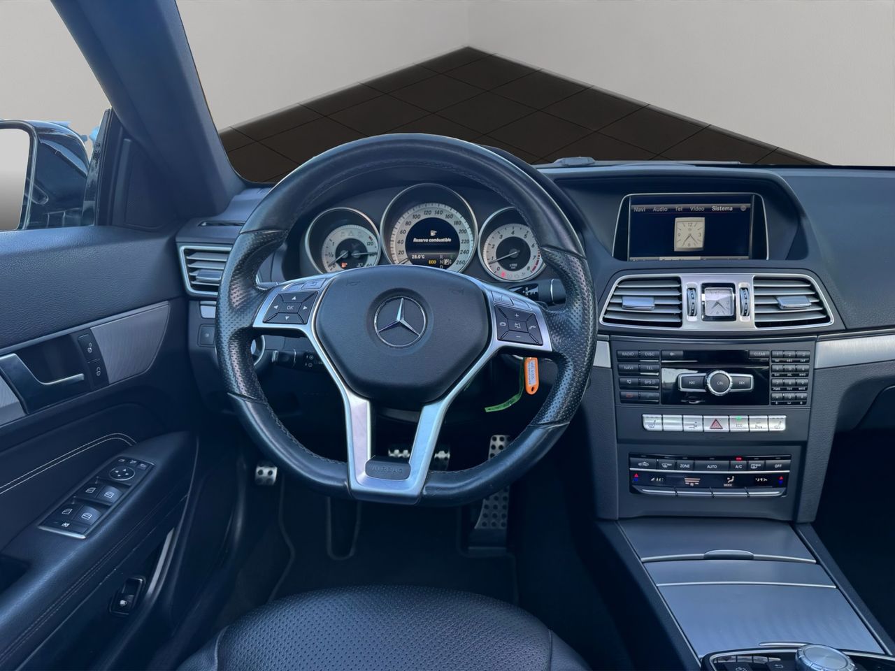 Mercedes Clase E E 250 Coupé - Foto 23