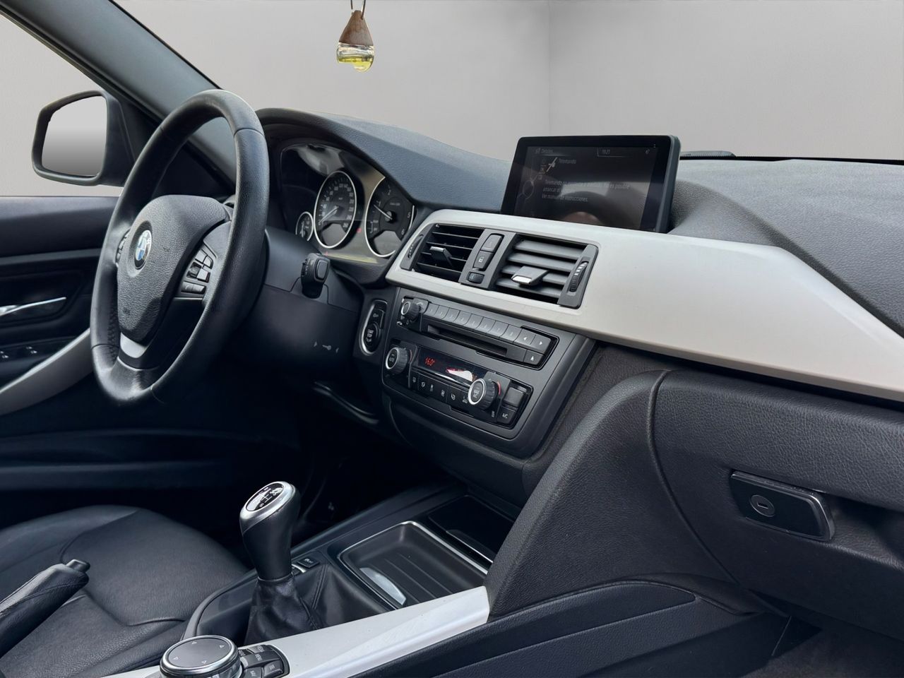 BMW Serie 3 320d EfficientDynamics Touring - Foto 10