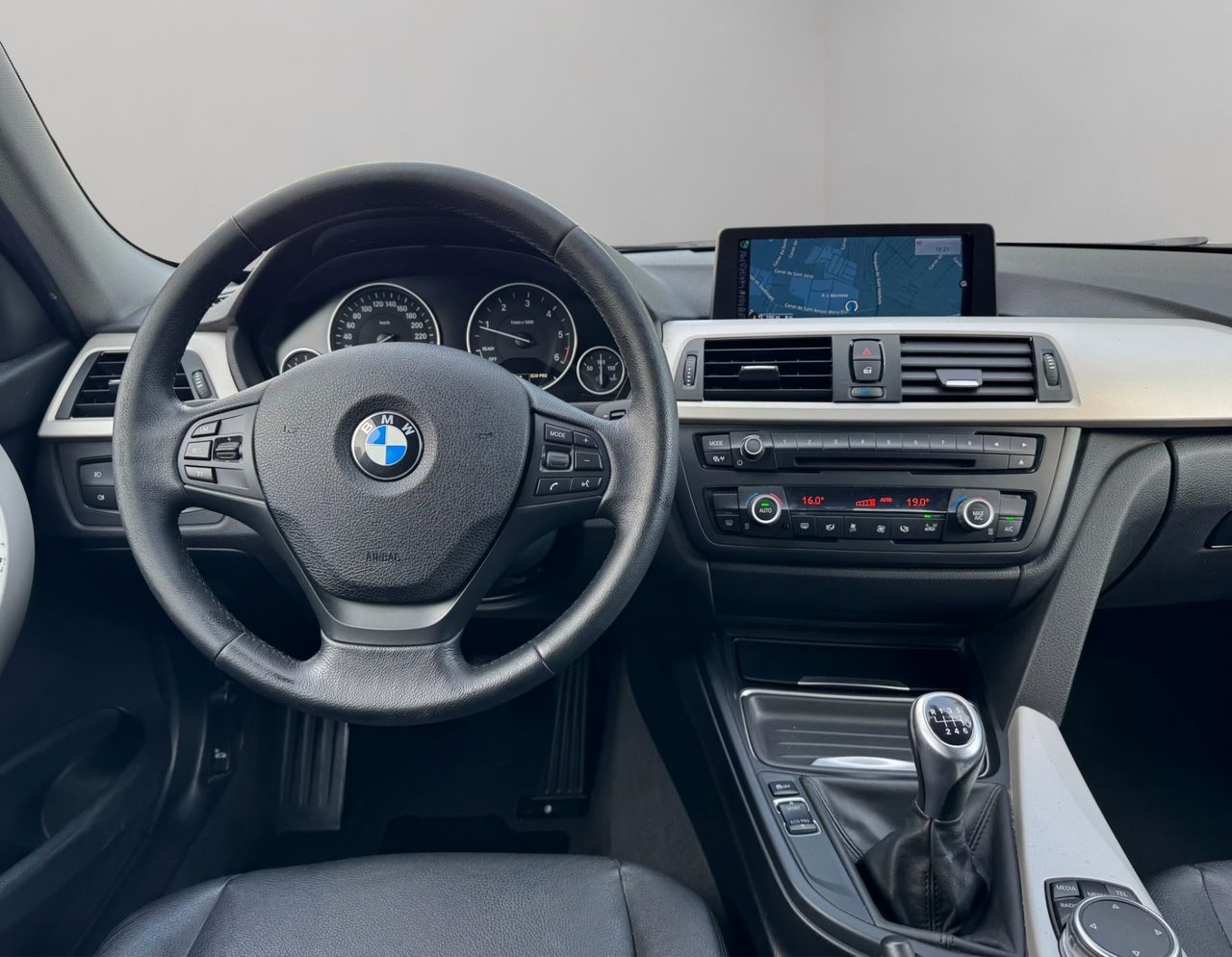 BMW Serie 3 320d EfficientDynamics Touring - Foto 21
