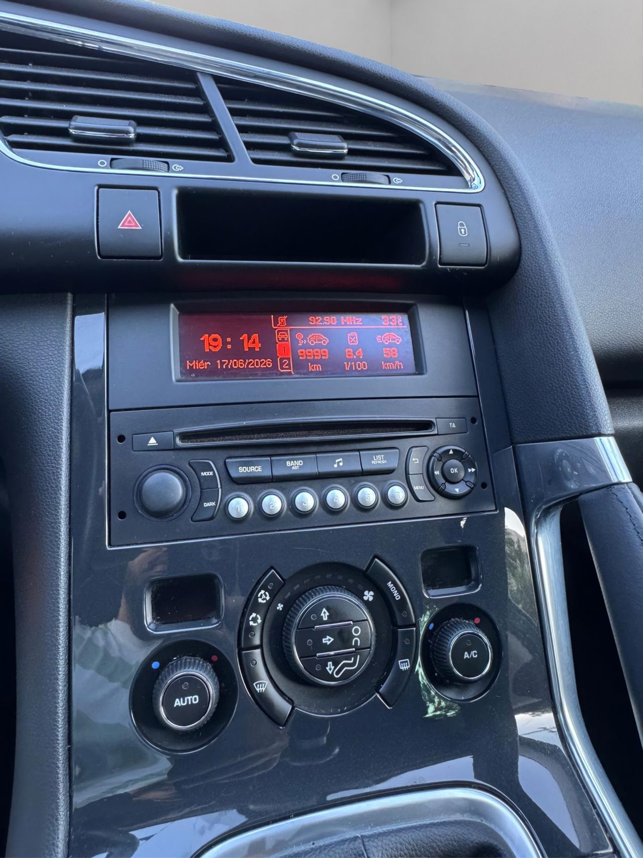 Peugeot 3008 Style 1.6 BlueHDi 120 - Foto 13