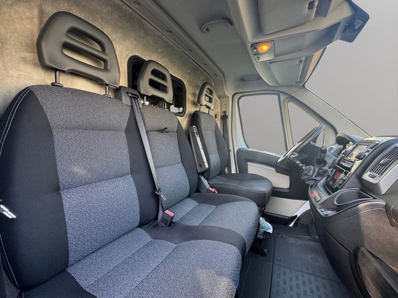 Fiat Ducato Panorama Corto 2.3 Multijet 130 - Foto 12