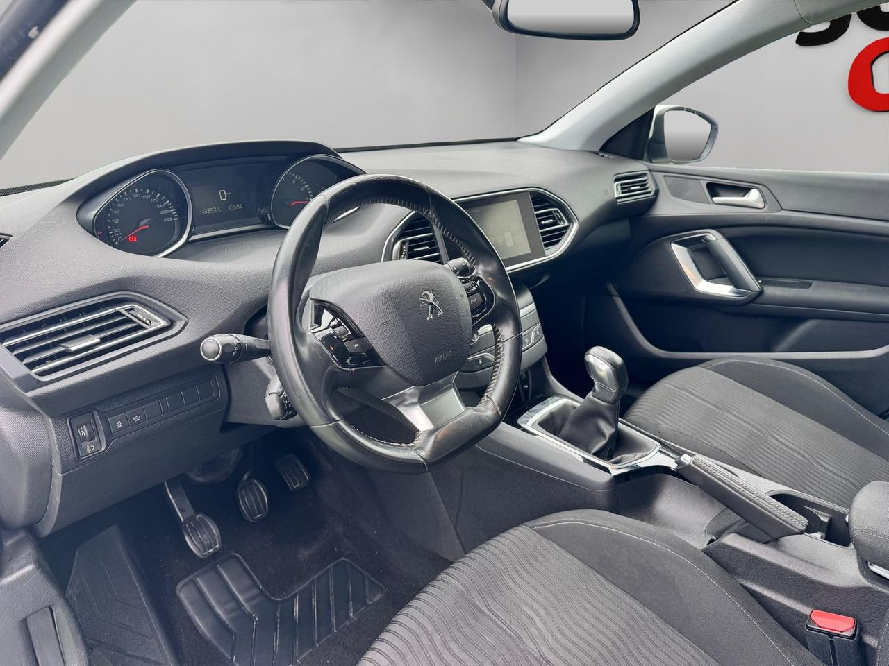 Peugeot 308 1.2 110CV - Foto 8