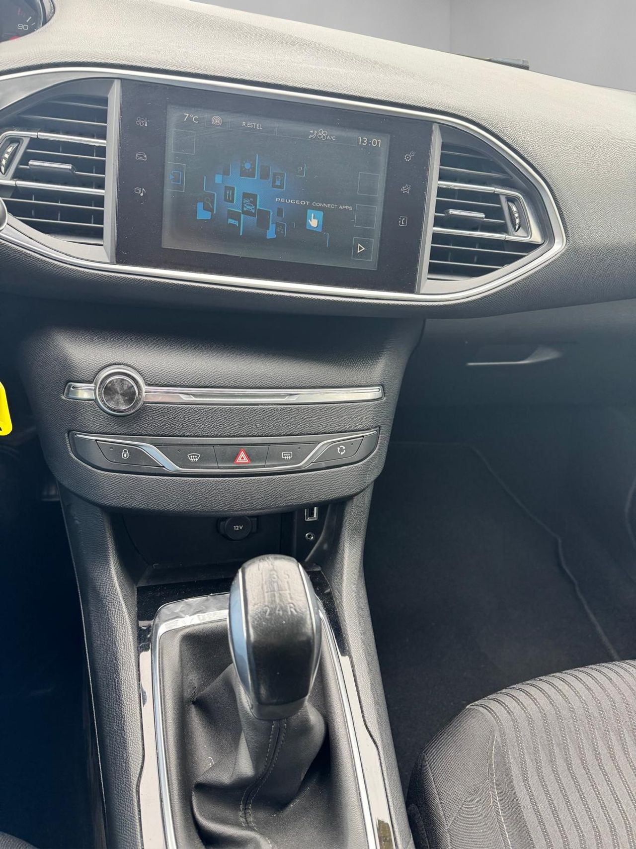 Peugeot 308 1.2 110CV - Foto 17