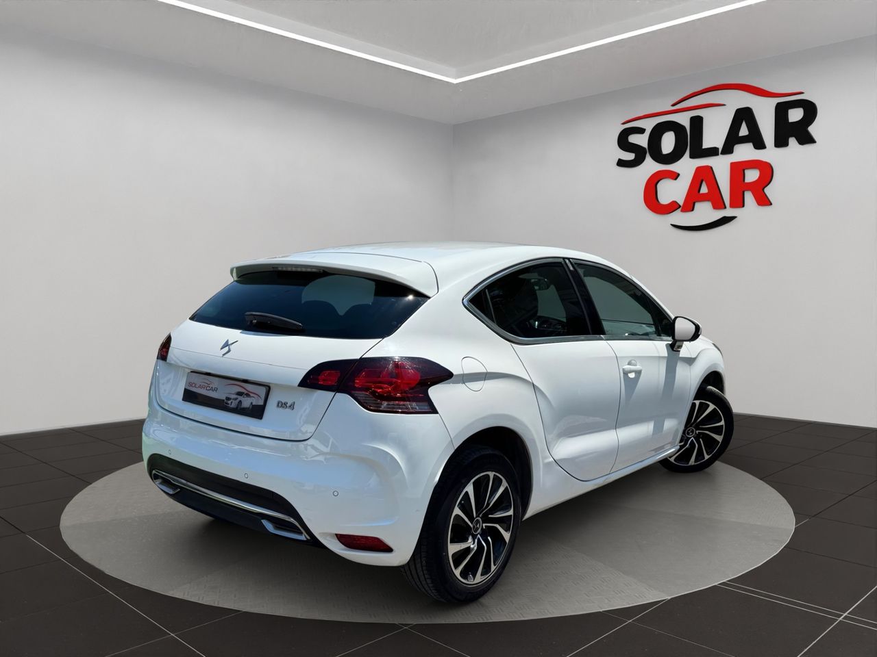 DS DS 4 BlueHDi 100 Desire - Foto 26